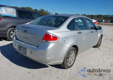 2010 Ford Focus Se z USA, uszkodzony, nr VIN 1FAHP3FN1AW253898